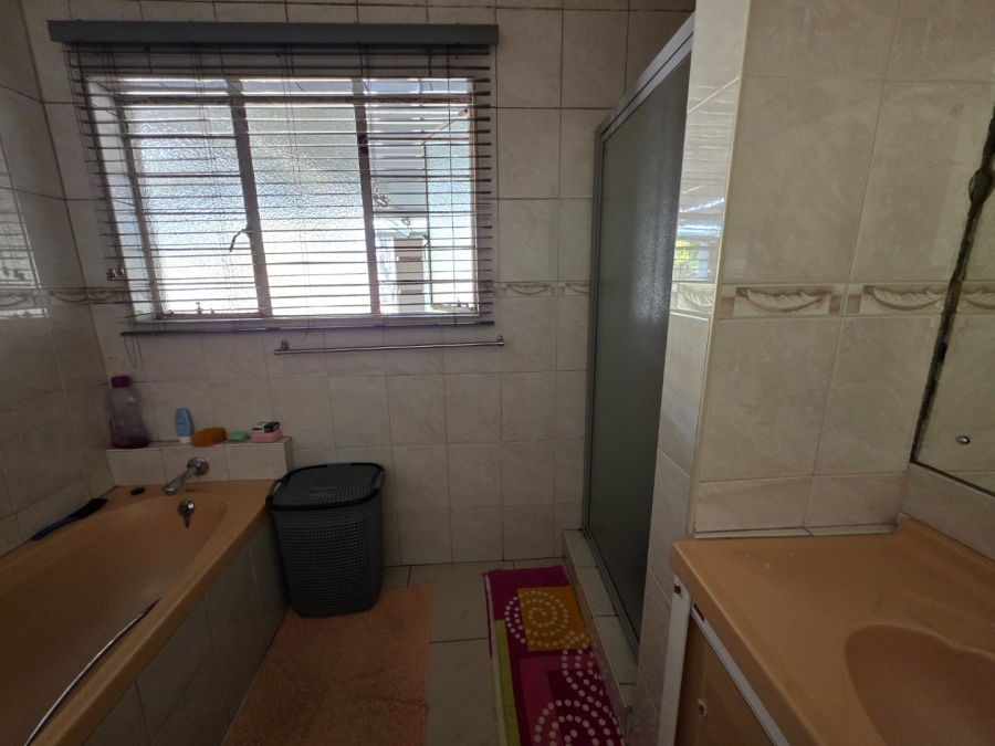 3 Bedroom Property for Sale in Vaalpark Free State